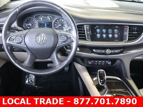 Used 2019 Buick Enclave Essence image 16