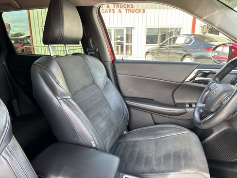 Used 2022 Mitsubishi Outlander SE image 10