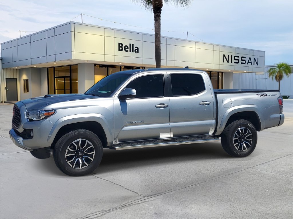 Used 2023 Toyota Tacoma TRD Sport RWD image 2