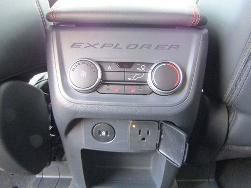 New 2025 Ford Explorer ST-Line w/ Premium Package image 39