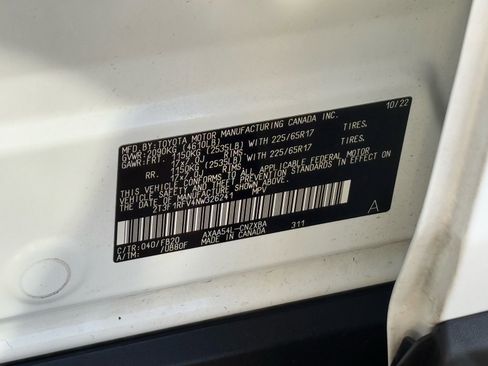 Certified 2022 Toyota RAV4 LE image 30