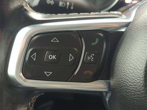 Used 2022 Jeep Wrangler Unlimited Sahara w/ Cold Weather Group image 15