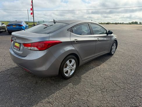 Used 2011 Hyundai Elantra GLS w/ Preferred Equipment Pkg 3 FWD image 5