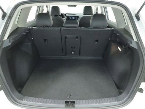 Used 2023 Volkswagen Taos SEL AWD/4WD image 42