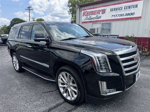 Used 2017 Cadillac Escalade Luxury AWD/4WD image 2