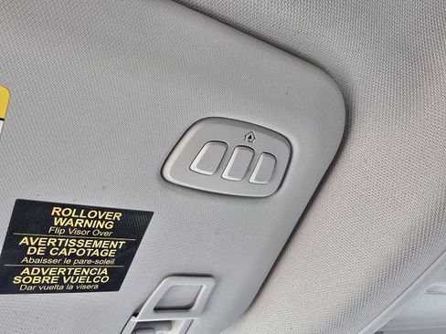 Used 2023 Ford Escape Platinum AWD/4WD image 25