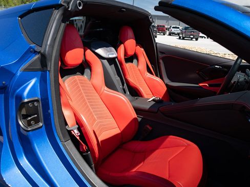 Used 2023 Chevrolet Corvette Stingray Preferred Cpe w/ Z51 Performance Package RWD image 44