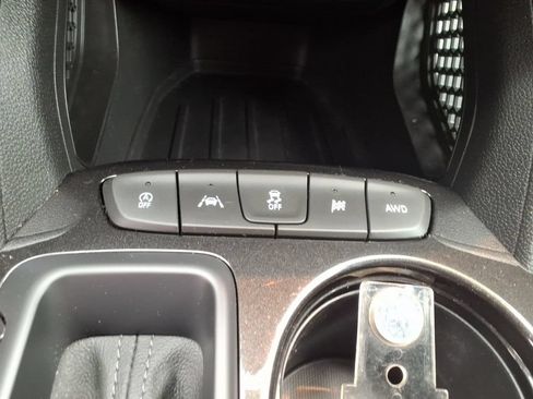 Used 2022 Chevrolet TrailBlazer LT AWD/4WD image 23