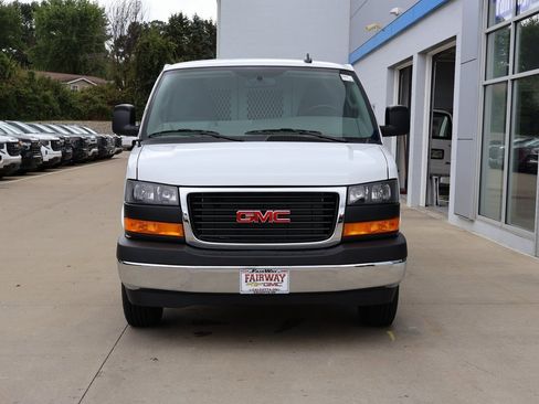 New 2025 GMC Savana 3500 Work Van w/ Driver Convenience Package image 5