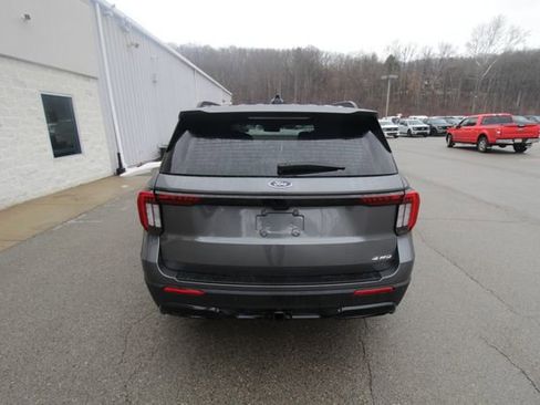 New 2026 Ford Explorer ST-Line w/ ST-Line Street Pack image 11