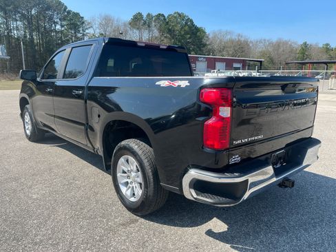 Used 2021 Chevrolet Silverado 1500 LT image 4