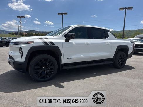 Used 2025 Chevrolet Silverado EV LT w/ LPO, Dark Package Plus image 3