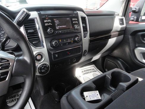 Used 2016 Nissan Titan XD image 8