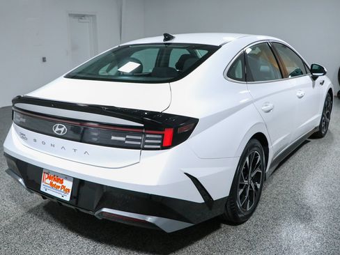 Used 2025 Hyundai Sonata SEL FWD image 7