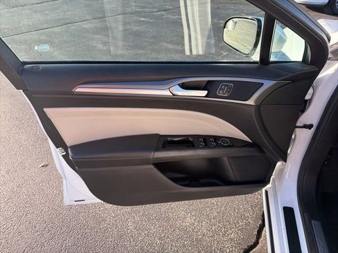 Used 2015 Ford Fusion Titanium image 27