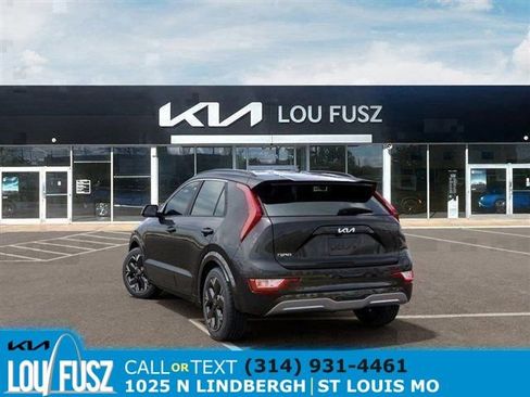 New 2026 Kia Niro Wind FWD image 1