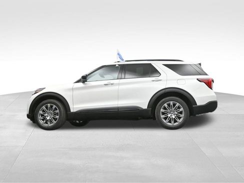 New 2026 Ford Explorer Active image 52