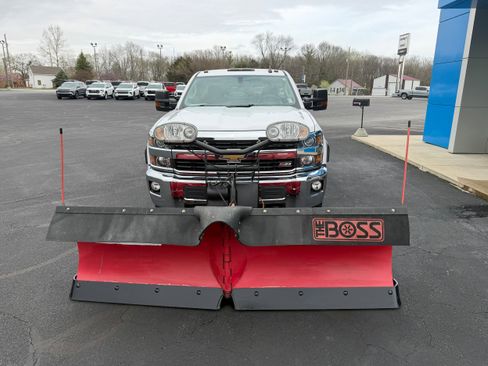 Used 2015 Chevrolet Silverado 3500 LT w/ LT Convenience Package image 10