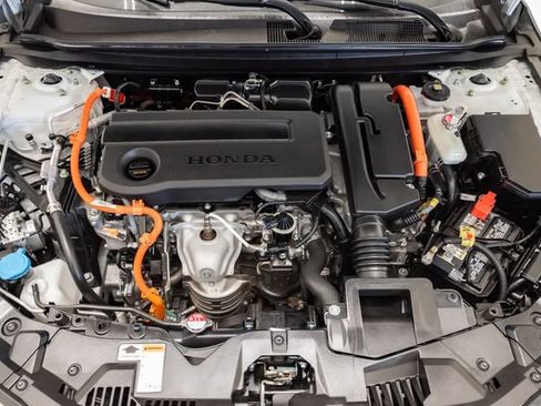 Used 2023 Honda Accord Sport image 3