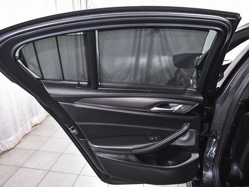 Used 2023 BMW M5 w/ Competition Package image 10