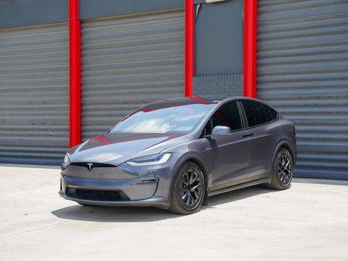 Used 2023 Tesla Model X AWD/4WD image 1