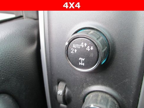 Used 2017 GMC Sierra 1500 SLT w/ SLT Premium Package image 29