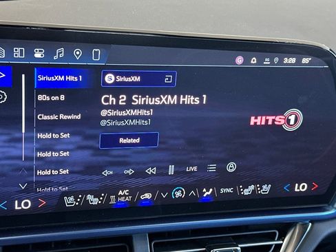 New 2026 Chevrolet Equinox EV LT w/ Convenience Package II FWD image 21