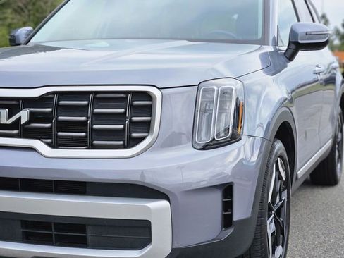 Used 2025 Kia Telluride S AWD/4WD image 9