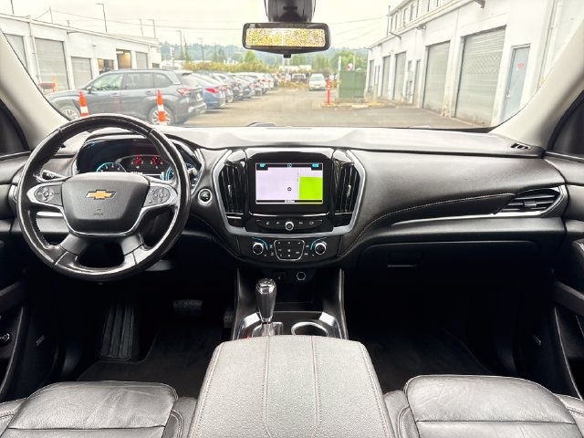 Used 2019 Chevrolet Traverse LT w/ LT Premium Package AWD/4WD image 11