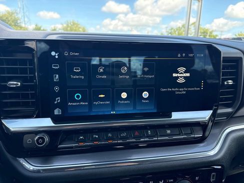 Used 2024 Chevrolet Silverado 1500 High Country AWD/4WD image 18
