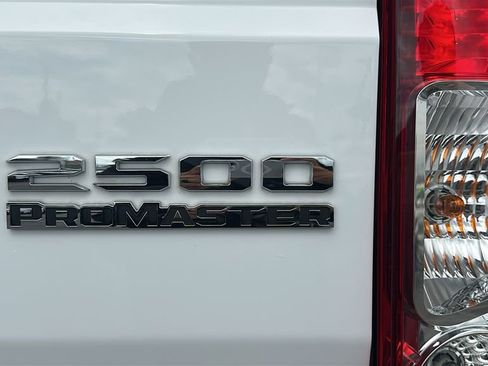 Used 2026 RAM ProMaster 2500 w/ Convenience Group FWD image 5
