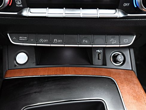 Used 2021 Audi Q5 2.0T Premium image 14