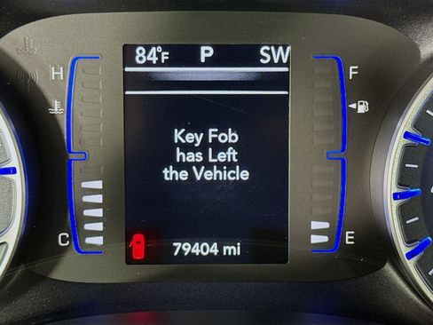 Used 2020 Chrysler Voyager LX FWD image 14