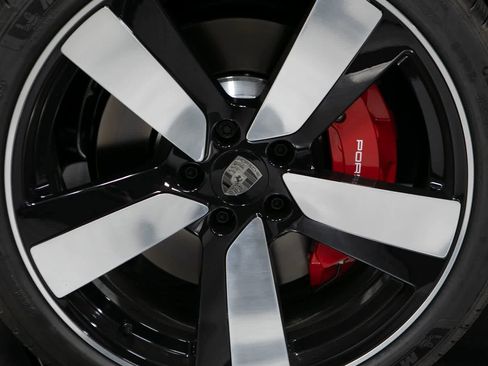 New 2025 Porsche Macan Turbo Electric image 11