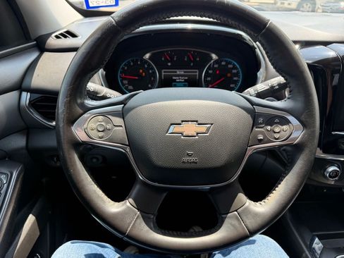 Used 2018 Chevrolet Traverse LT FWD image 12
