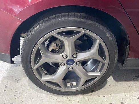 Used 2015 Ford Focus SE w/ Equipment Group 201A FWD image 6