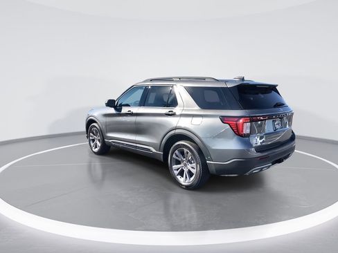 New 2026 Ford Explorer Active w/ Active Comfort Package AWD/4WD image 6