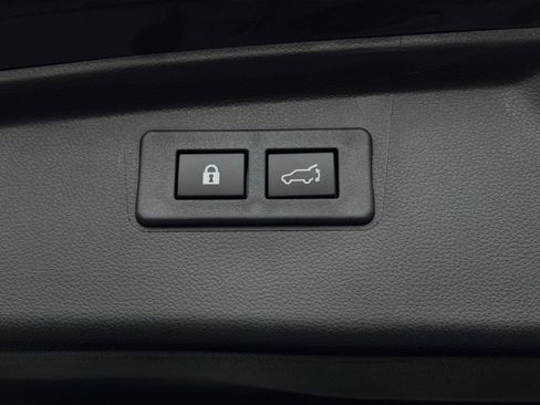 Used 2024 Subaru Outback Premium AWD/4WD image 10