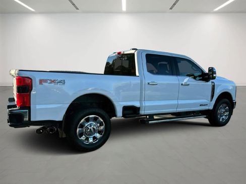 Used 2024 Ford F350 Lariat image 4