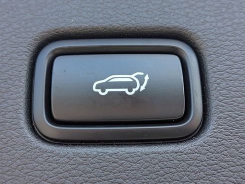 Used 2025 Kia Sportage SX FWD image 13