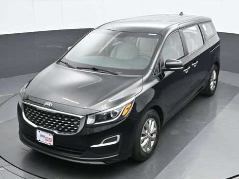 Used 2020 Kia Sedona L FWD image 18