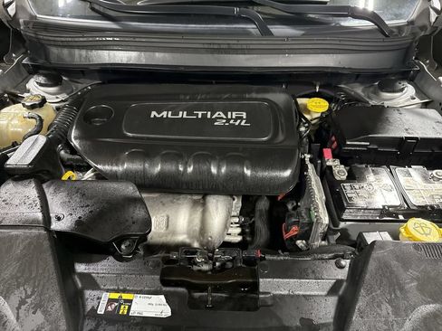 Used 2017 Jeep Cherokee Limited FWD image 24