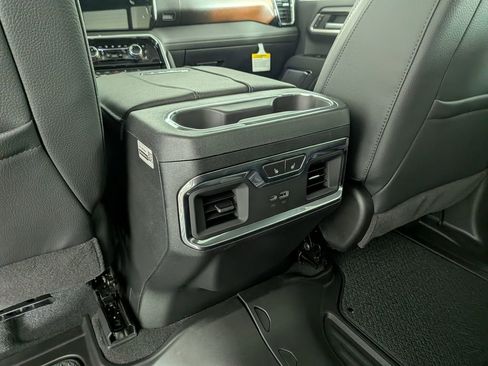 New 2026 GMC Sierra 2500 Denali w/ Denali Reserve Package AWD/4WD image 34