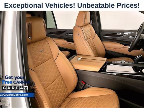 Used 2024 Cadillac Escalade Sport w/ Touring Package AWD/4WD image 8