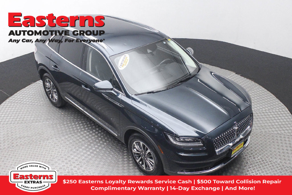 Used 2023 Lincoln Nautilus AWD image 4
