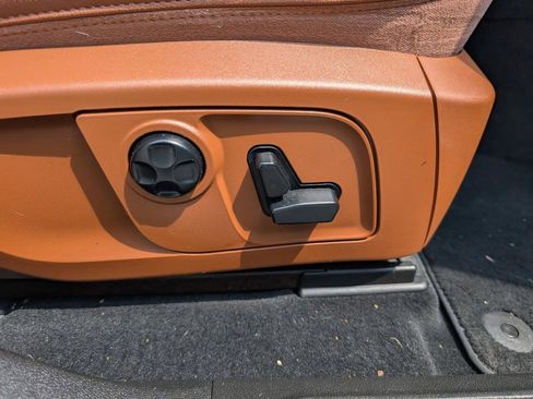 Used 2019 Maserati Levante image 38