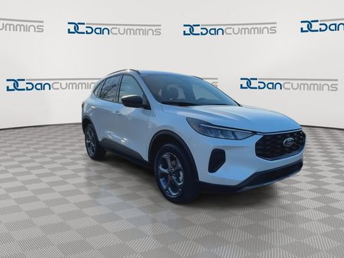 New 2026 Ford Escape ST-Line w/ Tech Pack #1 AWD/4WD image 3