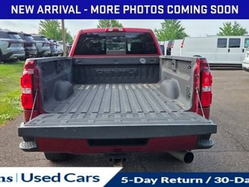 Used 2018 GMC Sierra 3500 Denali w/ Duramax Plus Package AWD/4WD image 10
