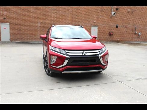 Used 2020 Mitsubishi Eclipse Cross image 1