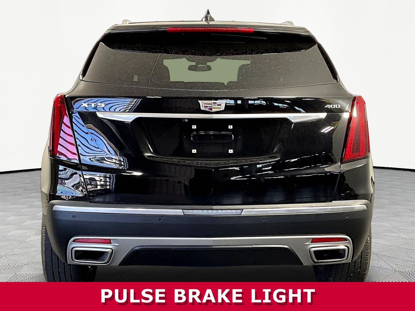 Used 2022 Cadillac XT5 Premium Luxury FWD image 5